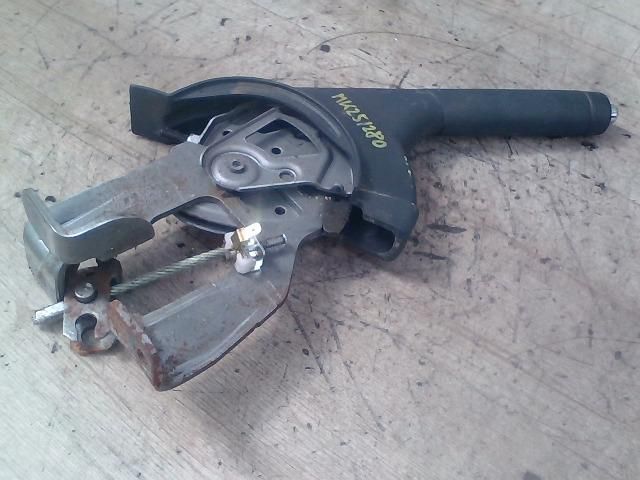 bontott SUZUKI SX4 Kézifék Kar