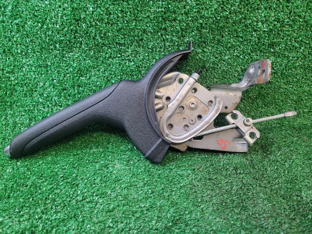 bontott SUZUKI SX4 Kézifék Kar