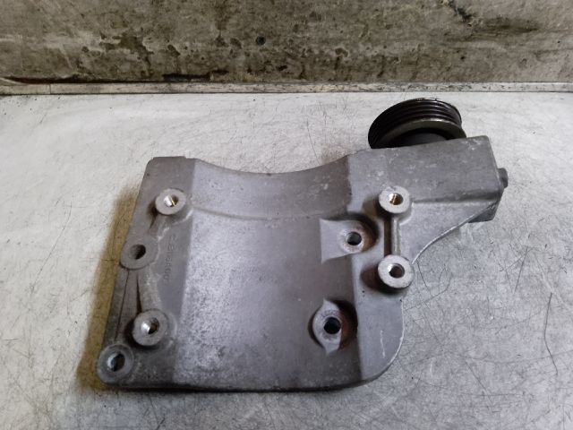 bontott SUZUKI SX4 Klímakompresszor Tartó Bak