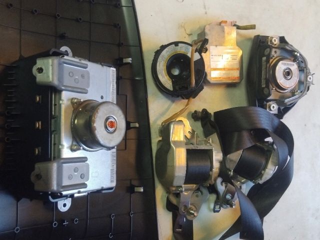 bontott SUZUKI SX4 Komplett Légzsák Szett