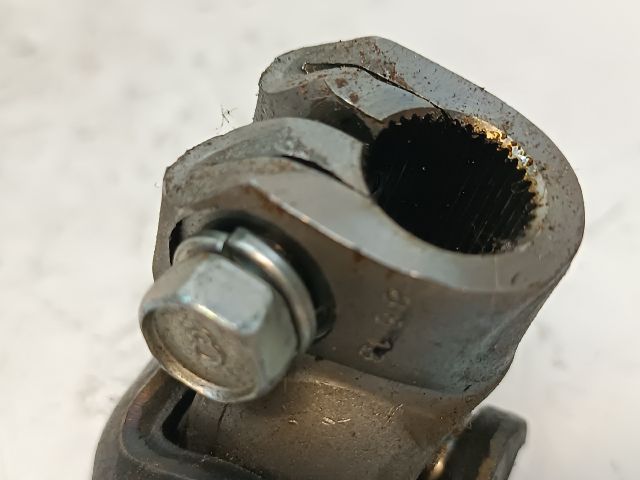 bontott SUZUKI SX4 Kormánykardán