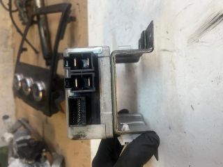 bontott SUZUKI SX4 Kormányoszlop Vezérlő