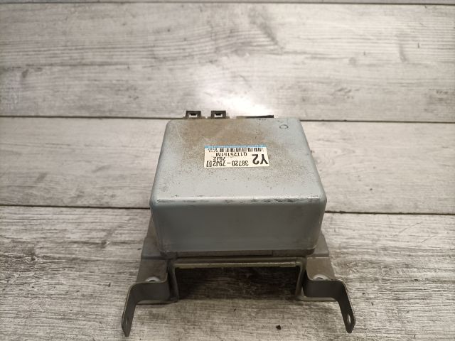 bontott SUZUKI SX4 Kormányoszlop Vezérlő