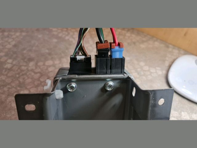 bontott SUZUKI SX4 Kormányoszlop Vezérlő