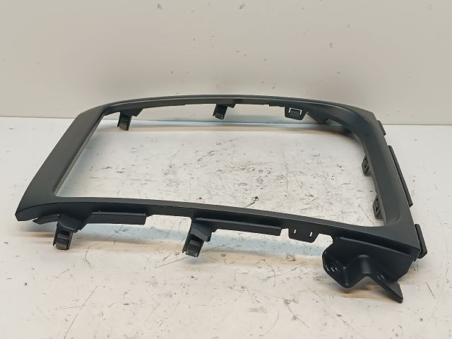 bontott SUZUKI SX4 Középkonzol Keret