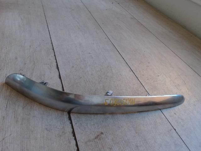 bontott SUZUKI SX4 Középkonzol Keret