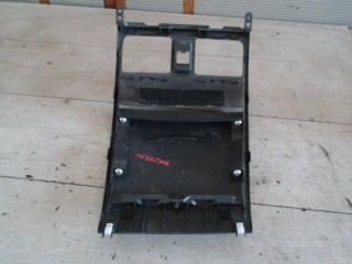 bontott SUZUKI SX4 Középső Szellőző Keret