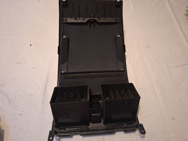 bontott SUZUKI SX4 Középső Szellőző