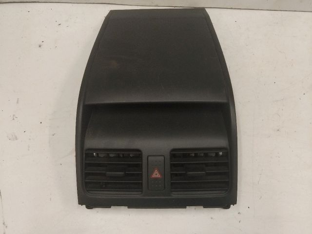 bontott SUZUKI SX4 Középső Szellőző