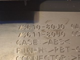 bontott SUZUKI SX4 Középső Szellőző