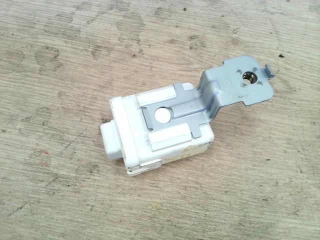 bontott SUZUKI SX4 Központizár Elektronika