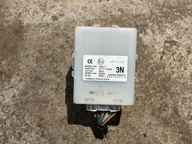 bontott SUZUKI SX4 Központizár Elektronika