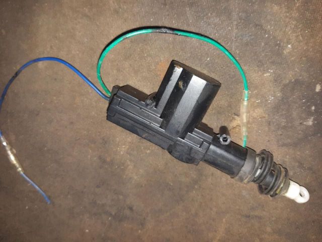 bontott SUZUKI SX4 Központizár Motor (Pozíciófüggetlen)