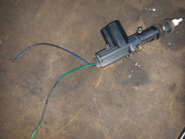 bontott SUZUKI SX4 Központizár Motor (Pozíciófüggetlen)