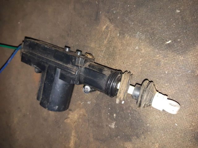 bontott SUZUKI SX4 Központizár Motor (Pozíciófüggetlen)