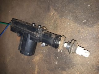 bontott SUZUKI SX4 Központizár Motor (Pozíciófüggetlen)