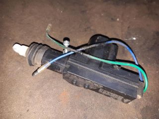 bontott SUZUKI SX4 Központizár Motor (Pozíciófüggetlen)