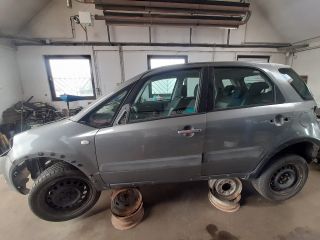 bontott SUZUKI SX4 Kürt