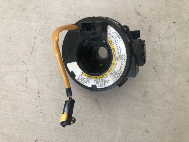 bontott SUZUKI SX4 Légzsák Átvezető Szalagkábel