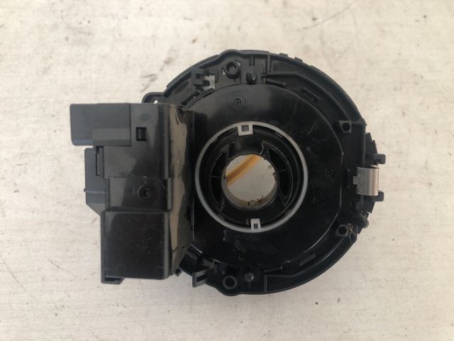 bontott SUZUKI SX4 Légzsák Átvezető Szalagkábel