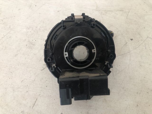 bontott SUZUKI SX4 Légzsák Átvezető Szalagkábel