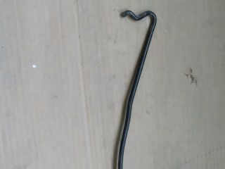 bontott SUZUKI SX4 Motorháztető Kitámasztó Rúd