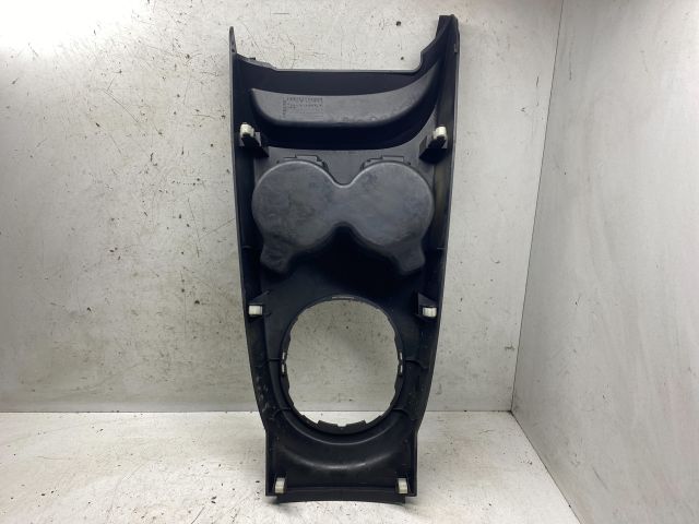 bontott SUZUKI SX4 Pohártartó