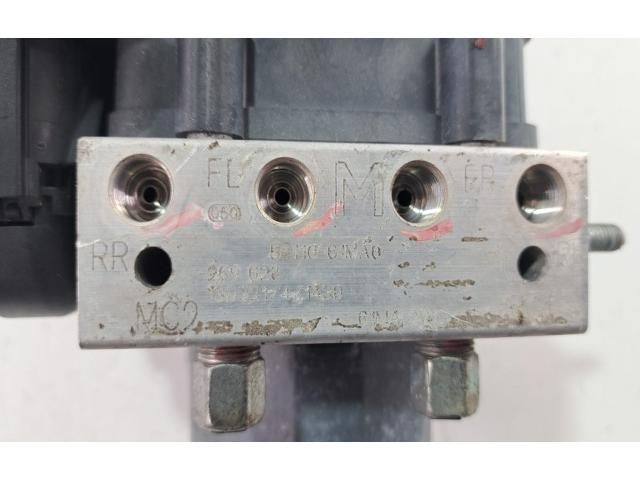 bontott SUZUKI SX4 S-Cross ABS Kocka