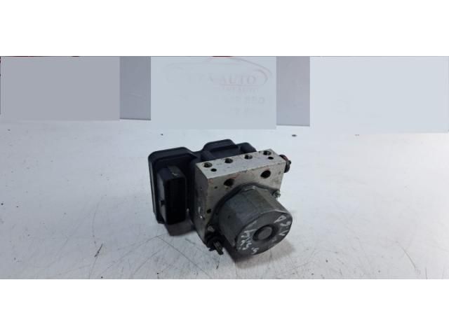 bontott SUZUKI SX4 S-Cross ABS Kocka