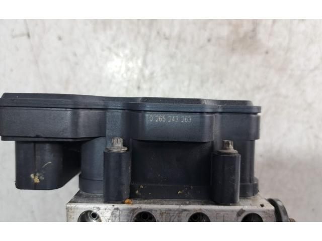 bontott SUZUKI SX4 S-Cross ABS Kocka