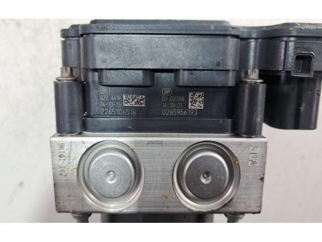 bontott SUZUKI SX4 S-Cross ABS Kocka