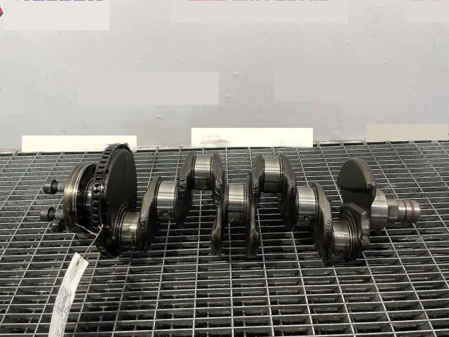 bontott SUZUKI SX4 S-Cross Főtengely (Magában)