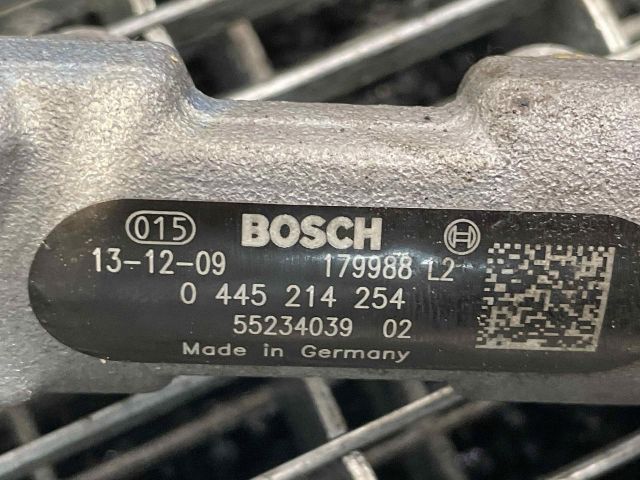 bontott SUZUKI SX4 S-Cross Közösnyomócső