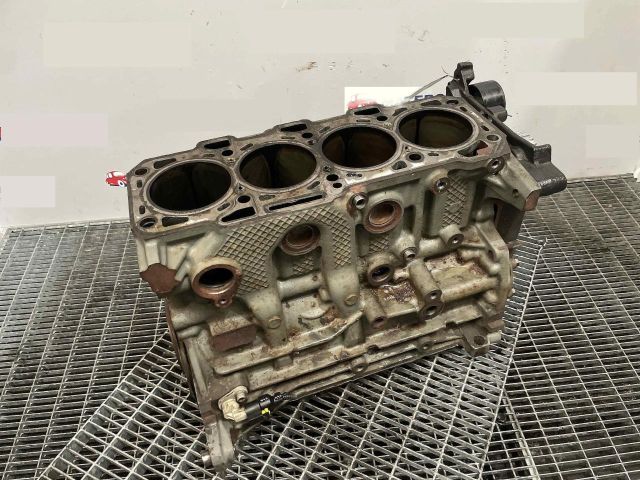 bontott SUZUKI SX4 S-Cross Motorblokk (Fűzött)