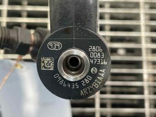 bontott SUZUKI SX4 S-Cross Porlasztó (1 db)