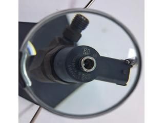 bontott SUZUKI SX4 S-Cross Porlasztó (1 db)