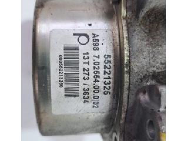 bontott SUZUKI SX4 S-Cross Vákumpumpa