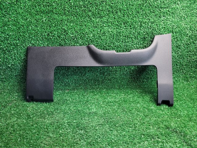 bontott SUZUKI SX4 S-Cross Alsó Műszerfal Burkolat