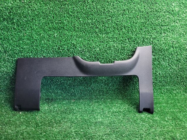 bontott SUZUKI SX4 S-Cross Alsó Műszerfal Burkolat