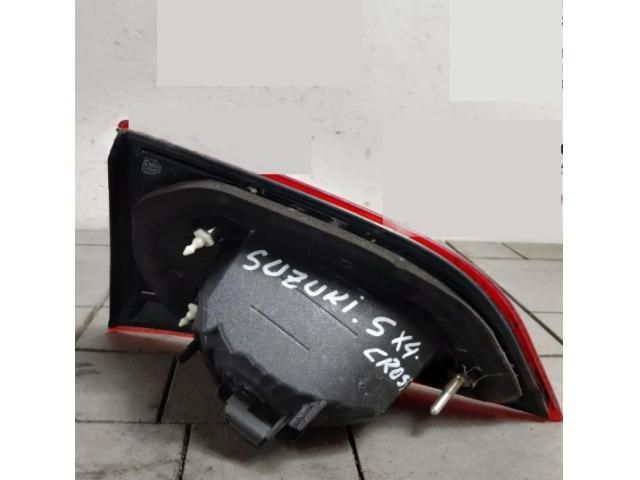 bontott SUZUKI SX4 S-Cross Bal Belső Hátsó Lámpa