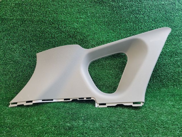 bontott SUZUKI SX4 S-Cross Bal C Oszlop Burkolat