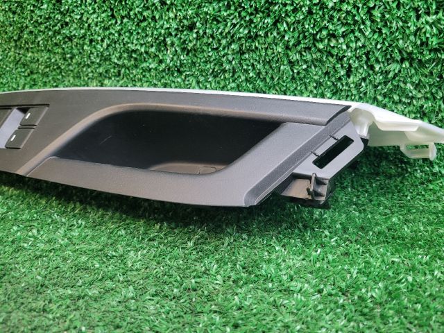 bontott SUZUKI SX4 S-Cross Bal első Ablakemelő Kapcsoló