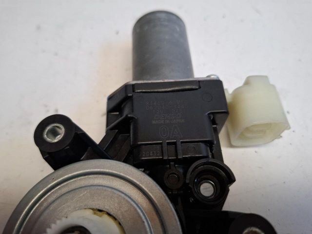 bontott SUZUKI SX4 S-Cross Bal első Ablakemelő Motor