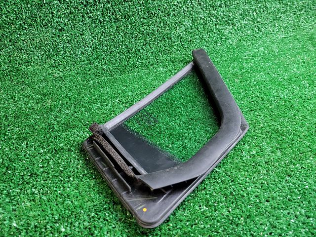 bontott SUZUKI SX4 S-Cross Bal első Fixüveg (Ajtóban)