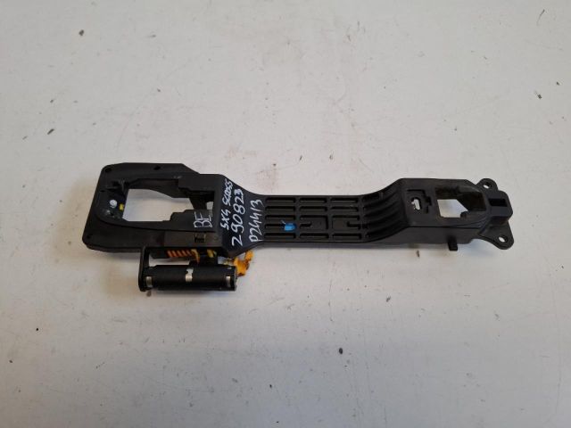 bontott SUZUKI SX4 S-Cross Bal első Külső Kilincsfészek