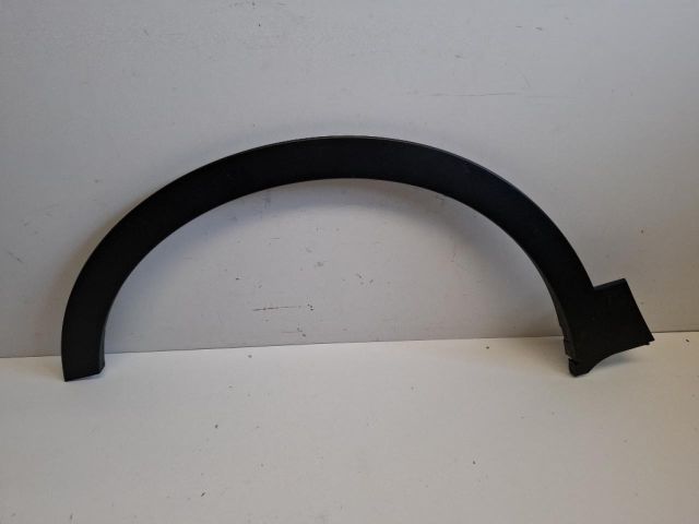 bontott SUZUKI SX4 S-Cross Bal első Sárvédő Szélesítő