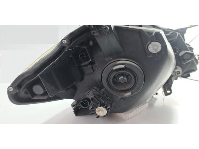 bontott SUZUKI SX4 S-Cross Bal Fényszóró