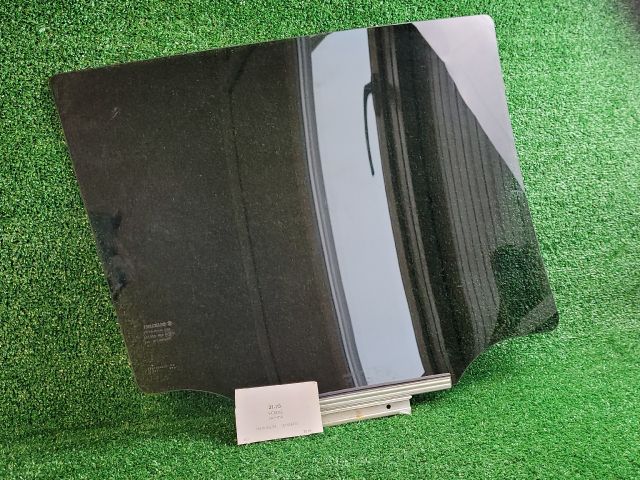 bontott SUZUKI SX4 S-Cross Bal hátsó Ablak