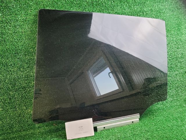 bontott SUZUKI SX4 S-Cross Bal hátsó Ablak