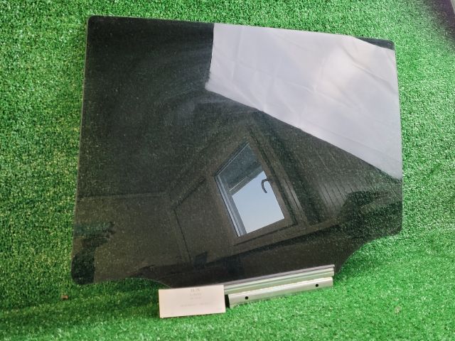 bontott SUZUKI SX4 S-Cross Bal hátsó Ablak